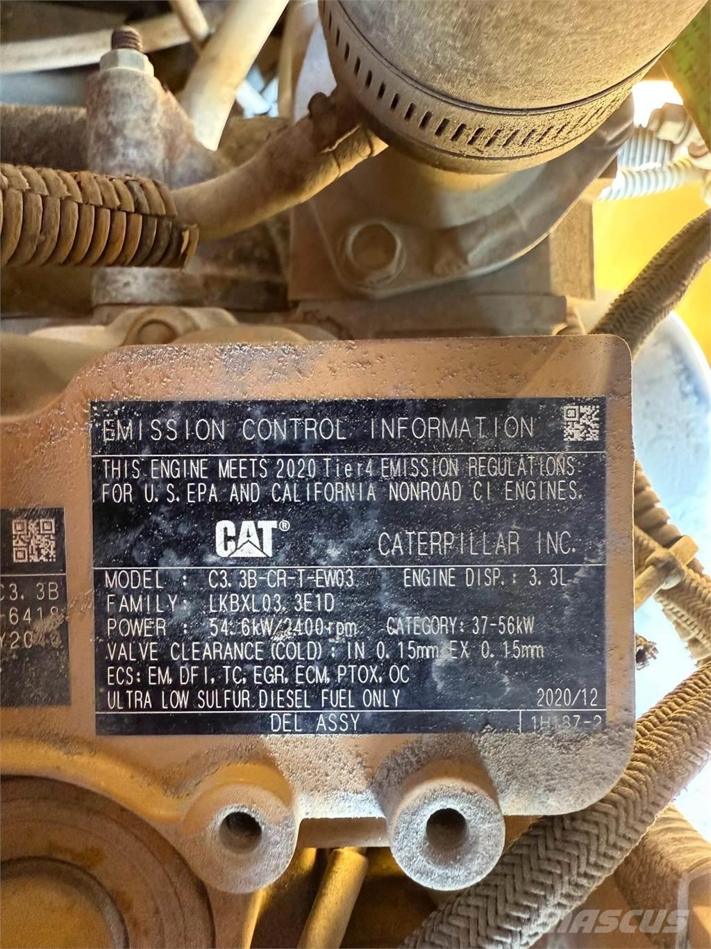 CAT 906M Pale gommate