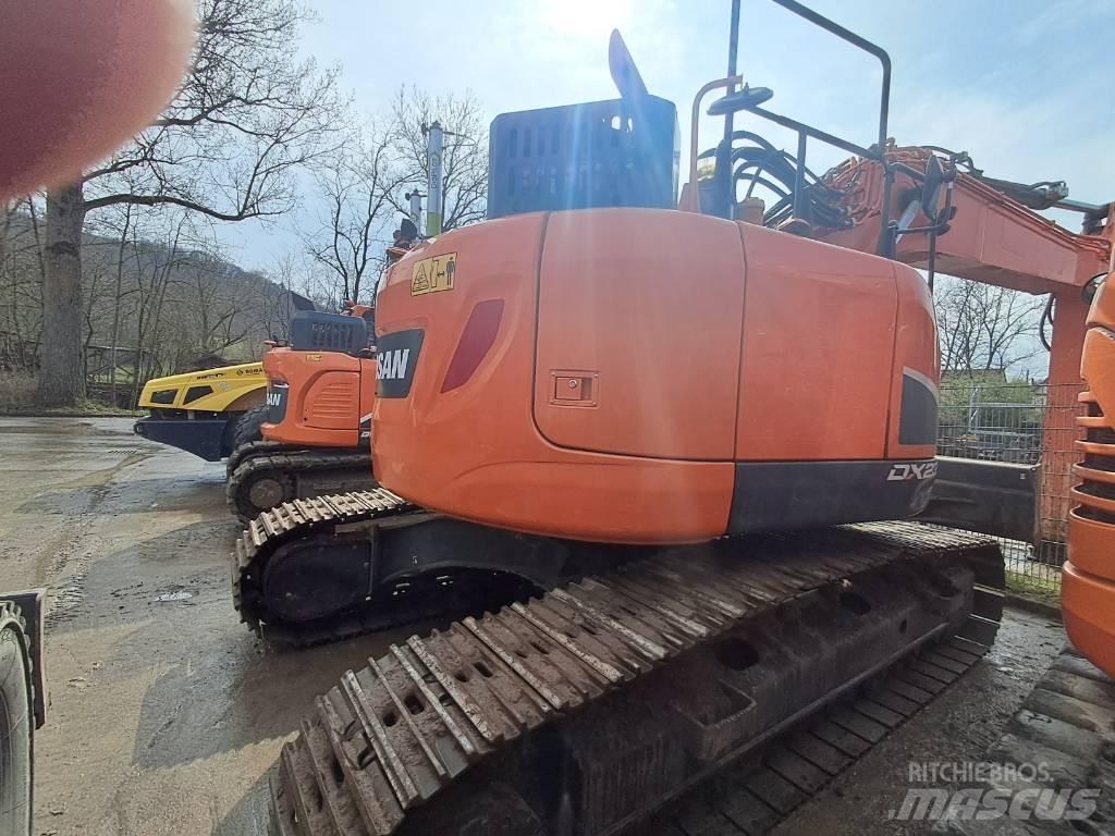 Doosan DX 235 LCR-5 Escavatori cingolati
