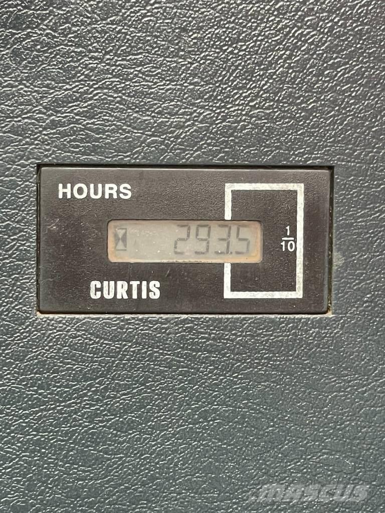 Hyundai 220LC-9S Escavatori medi 7t - 12t