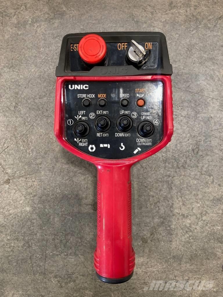 Unic URW-295 Mini gru