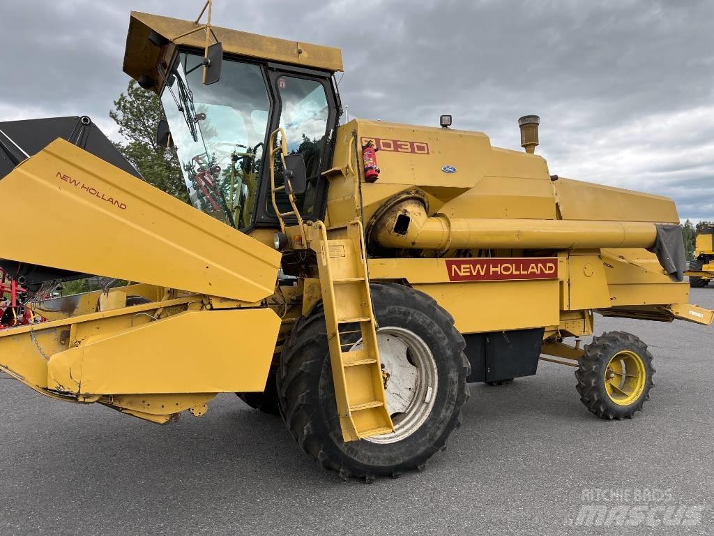 New Holland 8030 12´ Mietitrebbiatrici