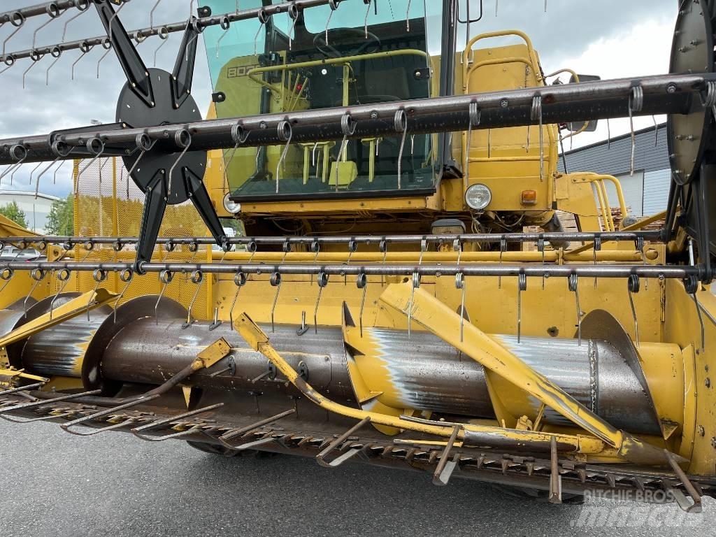 New Holland 8030 12´ Mietitrebbiatrici