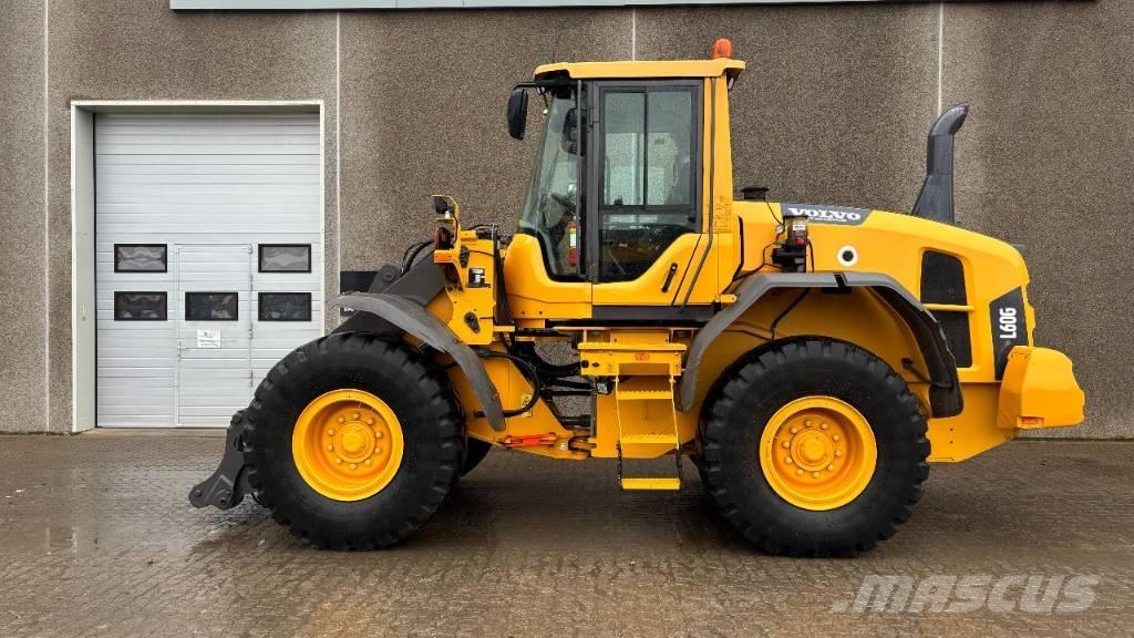 Volvo L 60 G Pale gommate