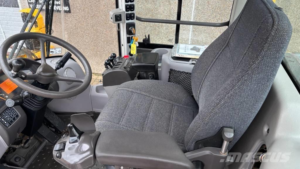 Volvo L 60 G Pale gommate