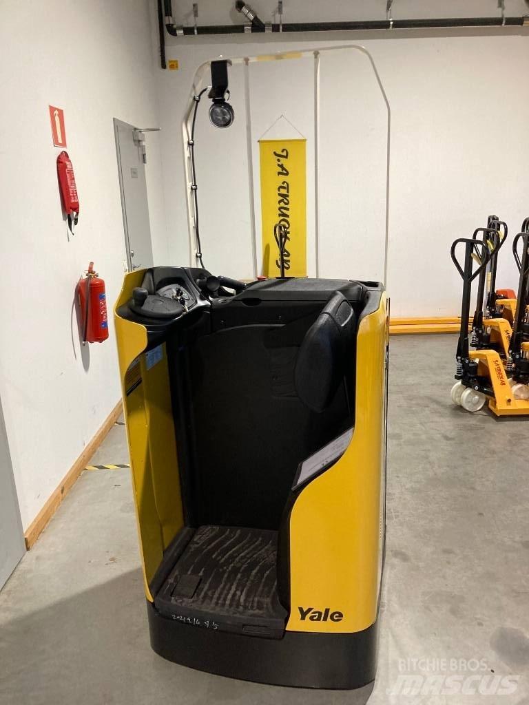 Yale MP20T. 2000kg Carrelli elevatori bassi a piattaforma