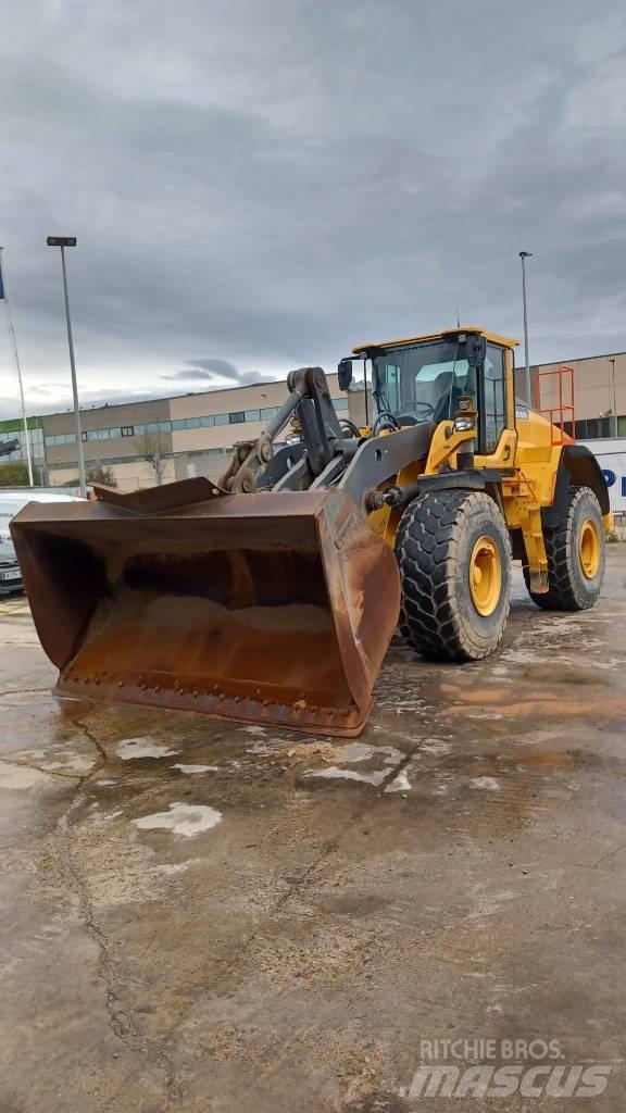 Volvo L 150 H Pale gommate