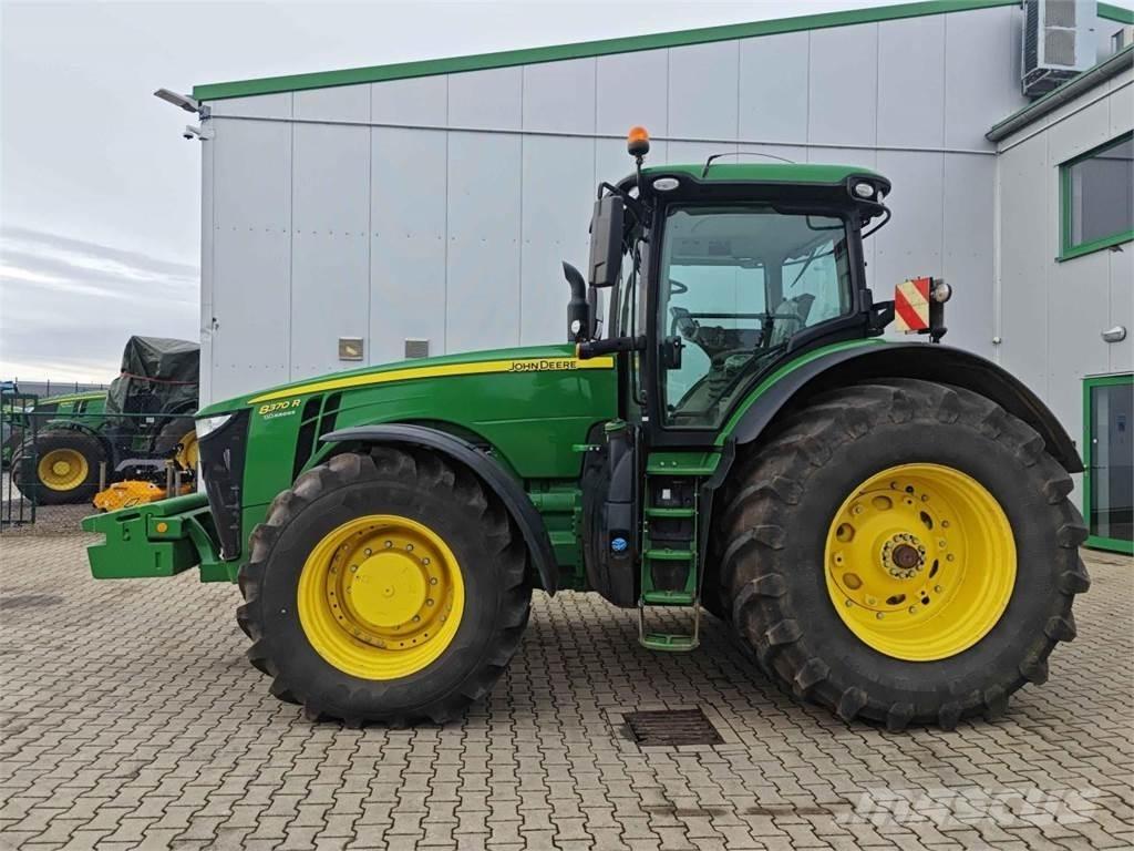 John Deere 8370R Trattori