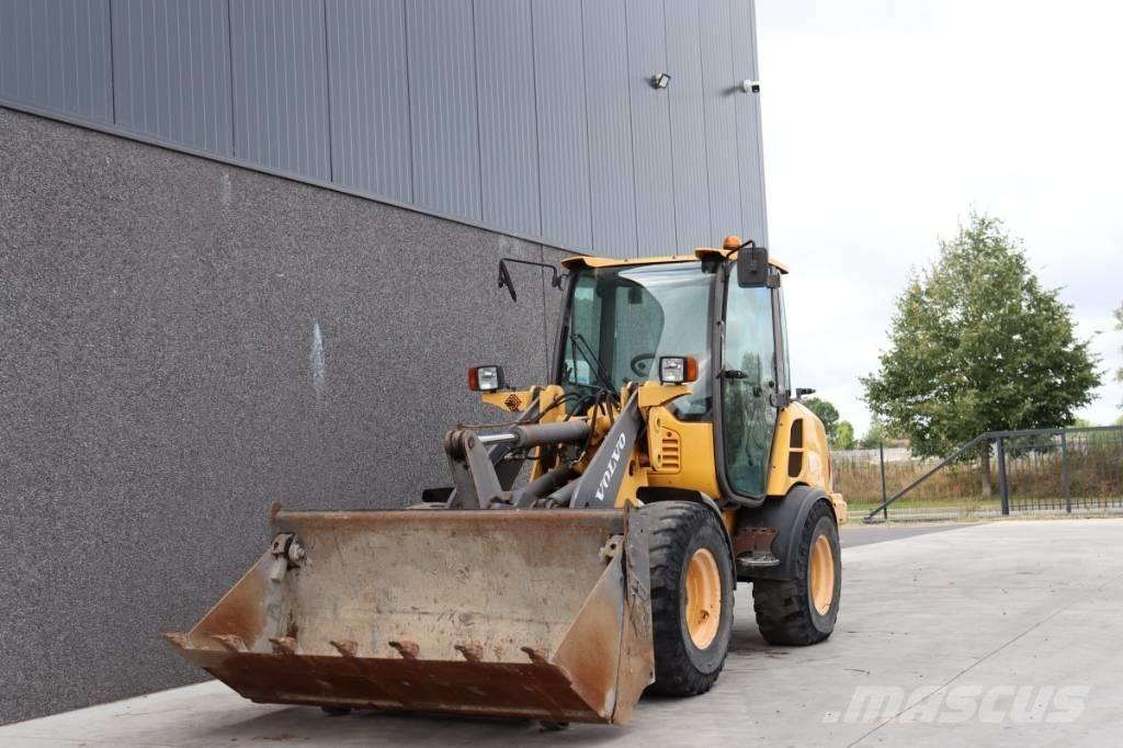 Volvo L25F-Z Pale gommate