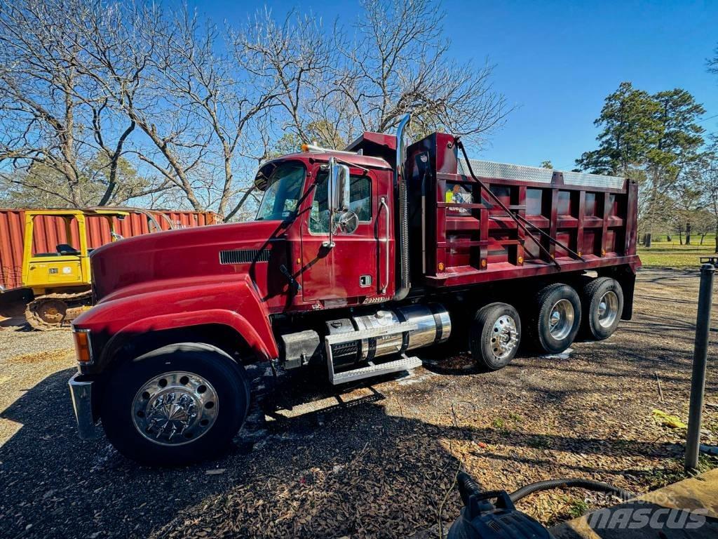 Mack CHU600 Camion ribaltabili