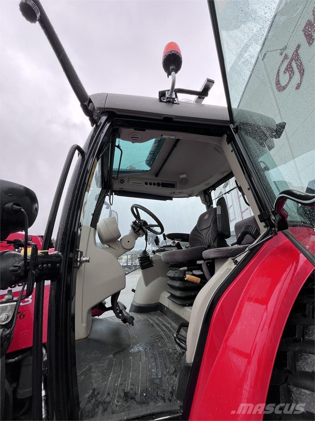 Massey Ferguson 5613 Trattori