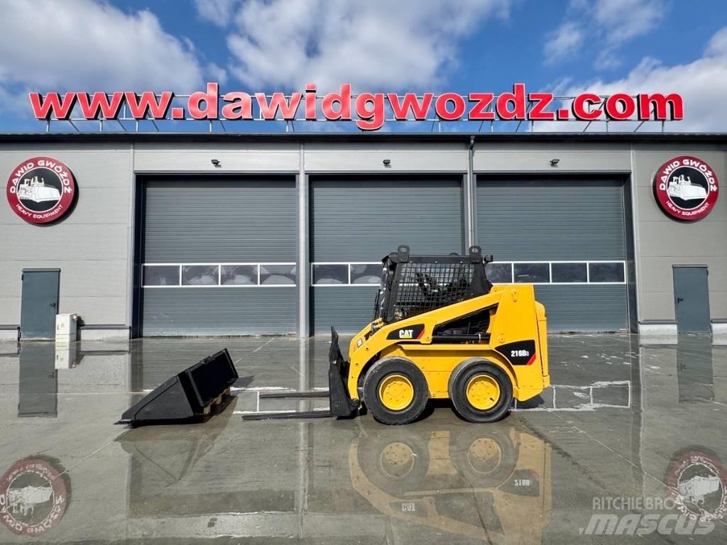 CAT 216 B 3 Mini Pale Gommate