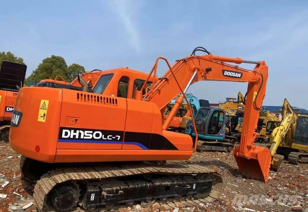 Doosan 150 Escavatori cingolati