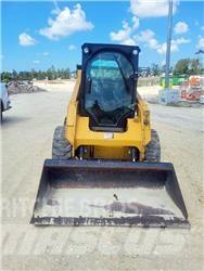 CAT 242 D Mini Pale Gommate