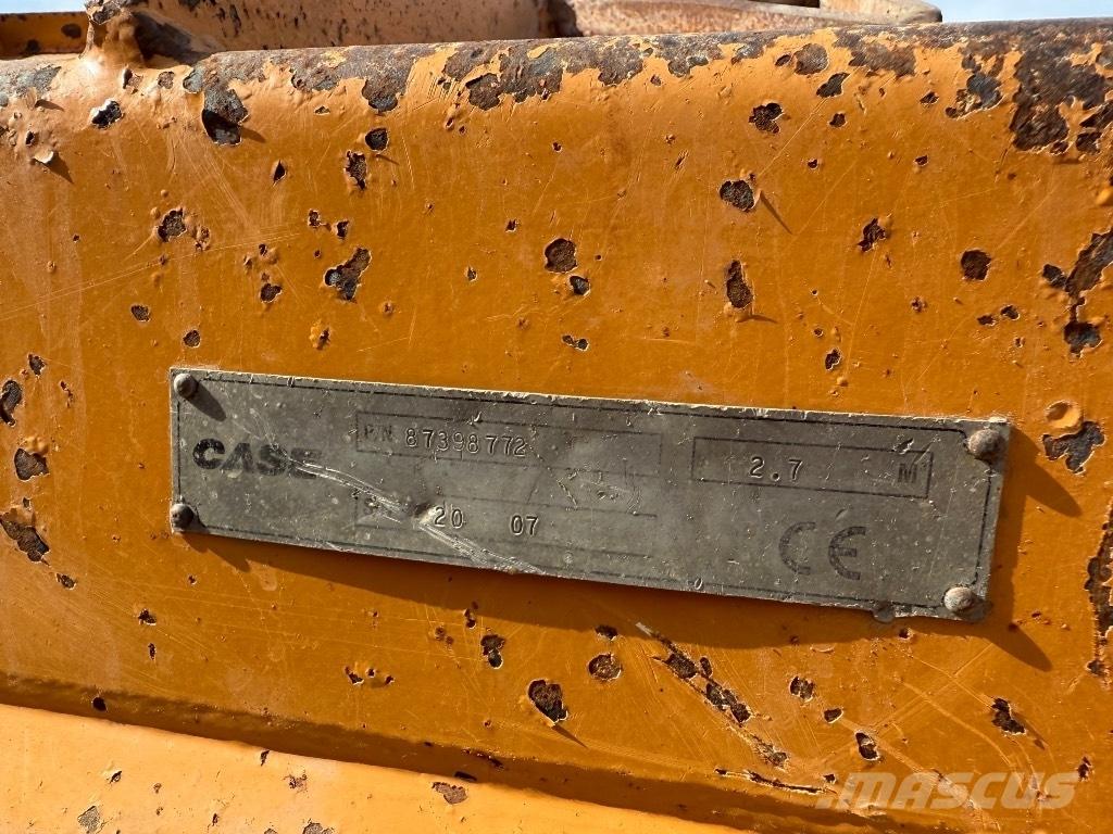 CASE 721 E Pale gommate