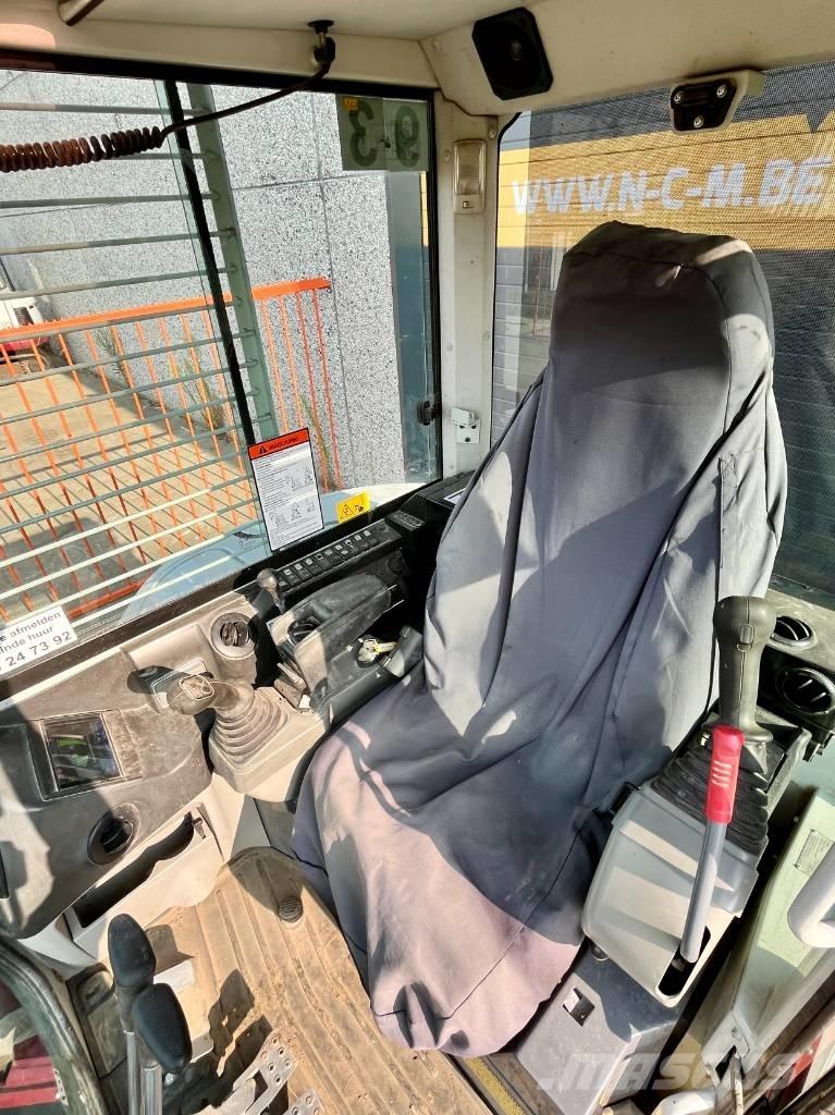 Takeuchi TB 257 FR Miniescavatori