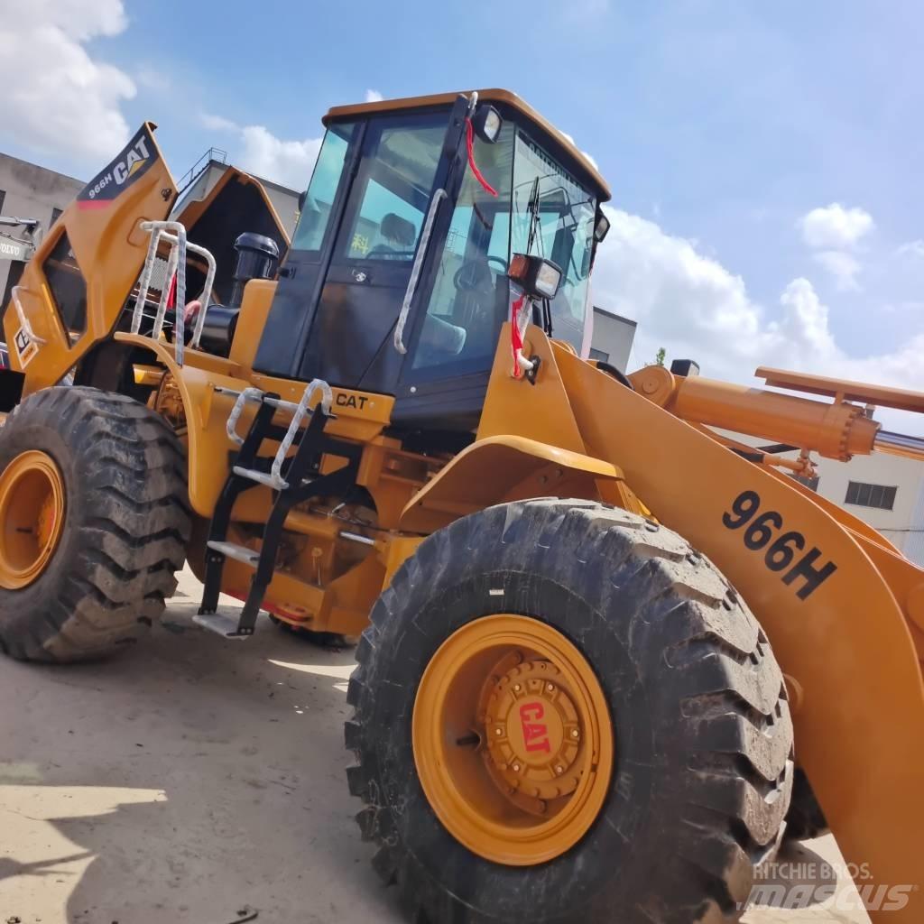 CAT 966 H Pale gommate
