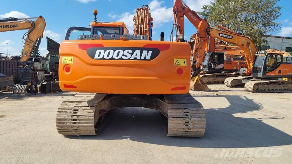 Doosan DX 225 Escavatori cingolati