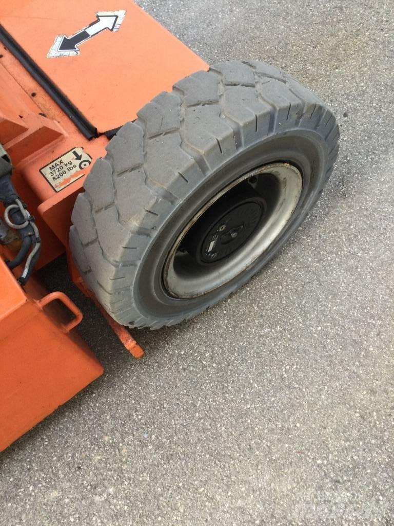 JLG E 300 AJP Piattaforme a braccio articolato