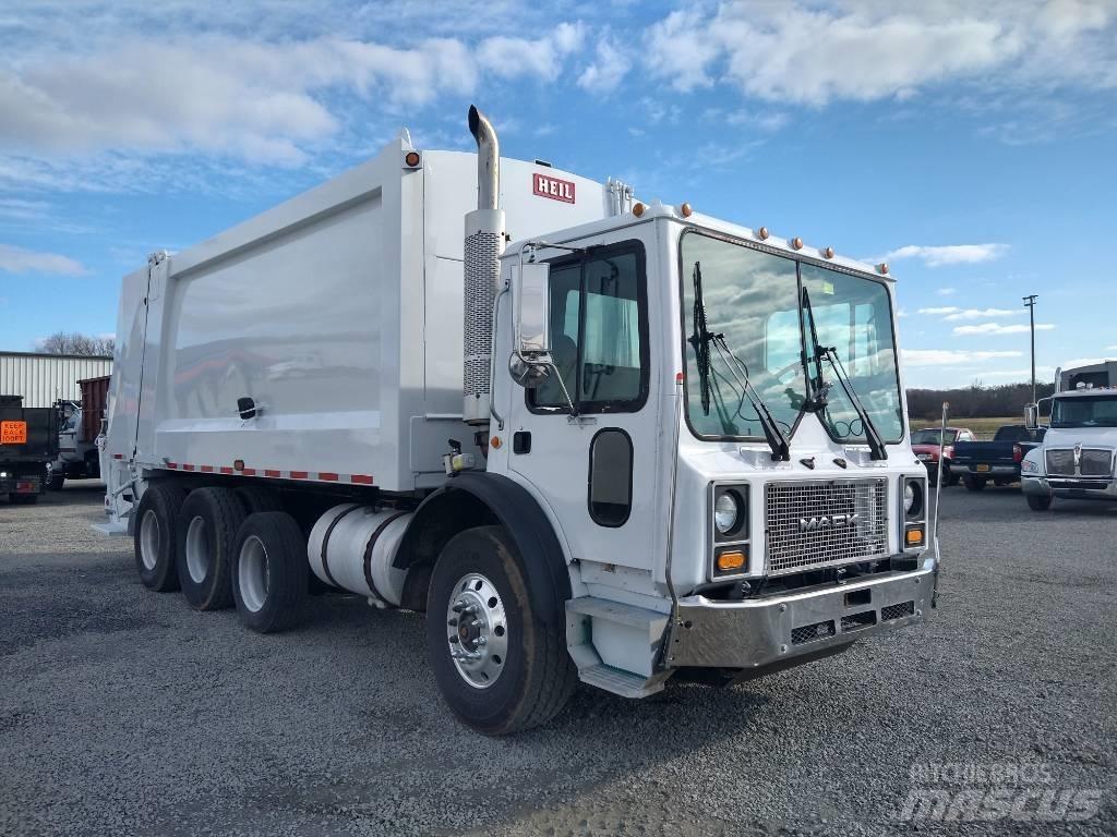 Mack MR Camion dei rifiuti
