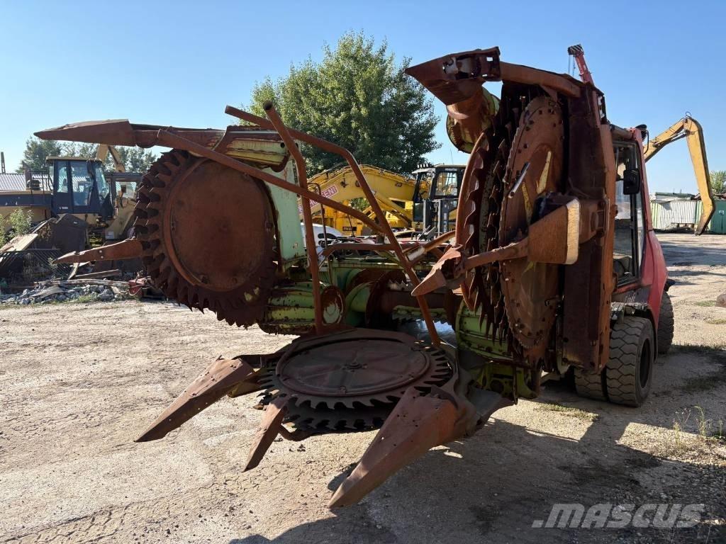 CLAAS RU 450 Trince semoventi
