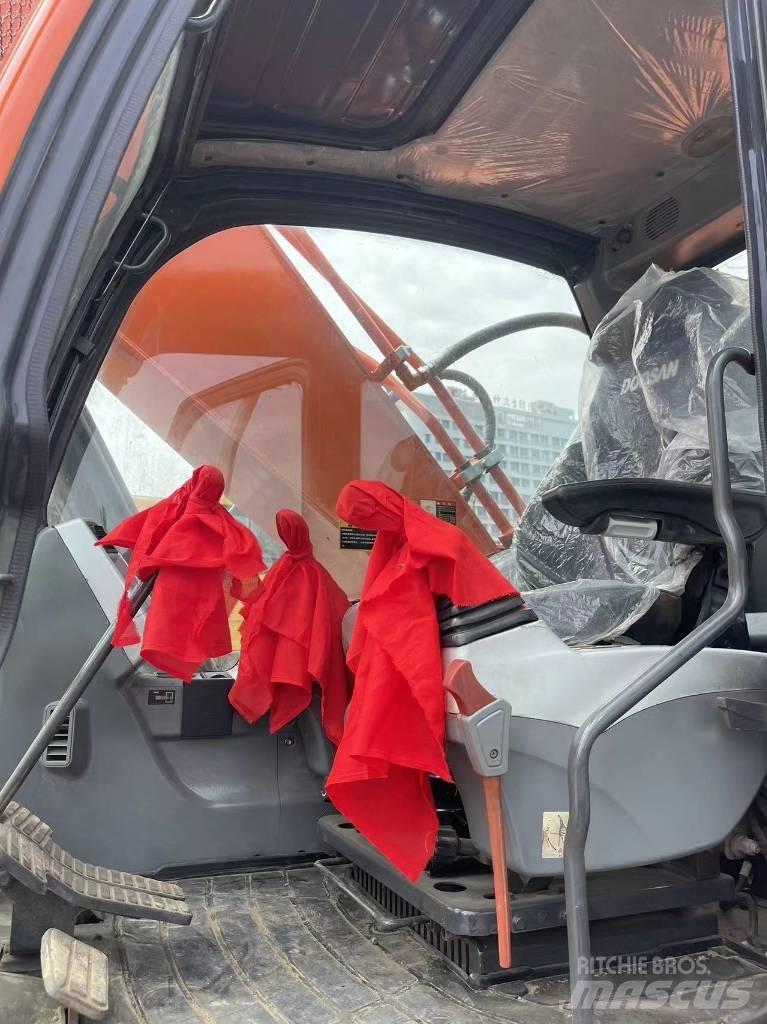 Doosan DX 300 LC Escavatori cingolati