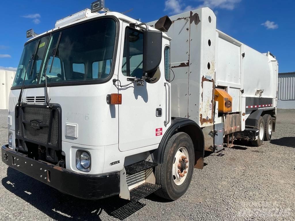 Autocar XPEDITOR Camion dei rifiuti