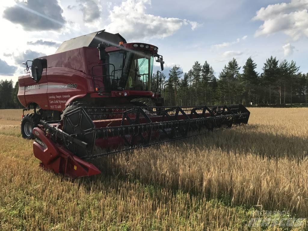 Case IH 9010 Mietitrebbiatrici