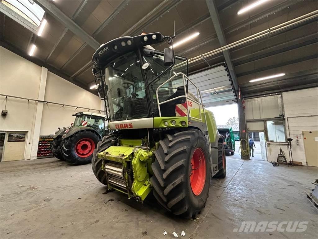 CLAAS Jaguar 960 Trince semoventi