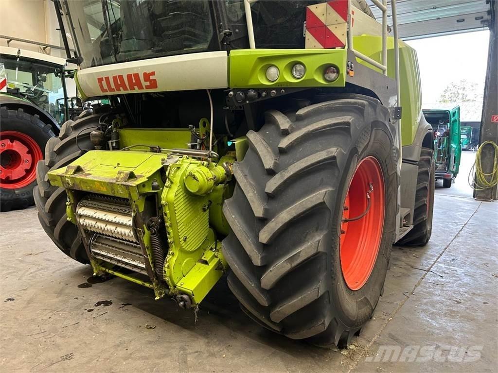 CLAAS Jaguar 960 Trince semoventi