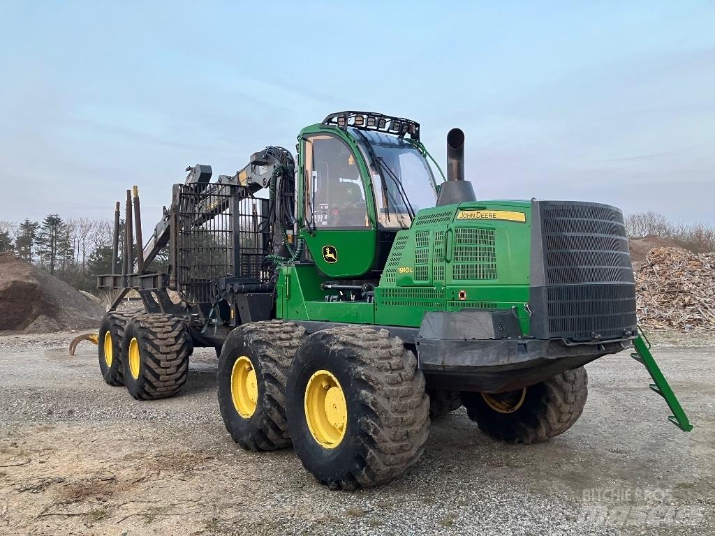 John Deere 1910G Forwarder