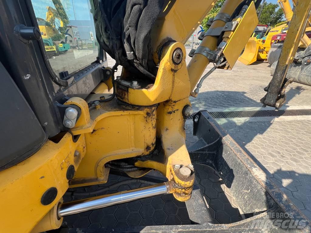 Komatsu PC 30 MR-5 Miniescavatori