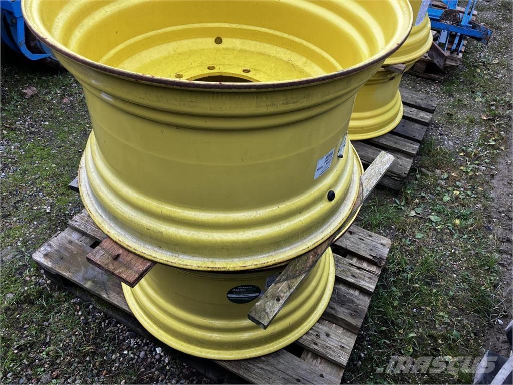 John Deere 18x30 Pneumatici, ruote e cerchioni