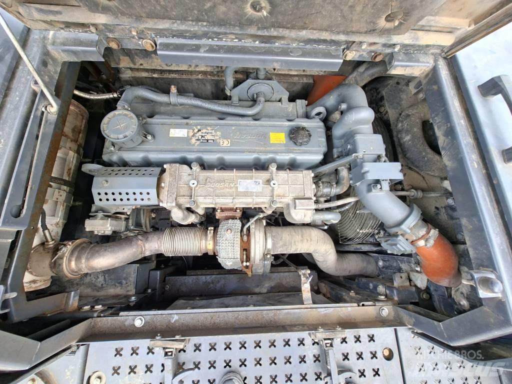 Doosan DX 300 LC-5 Escavatori cingolati
