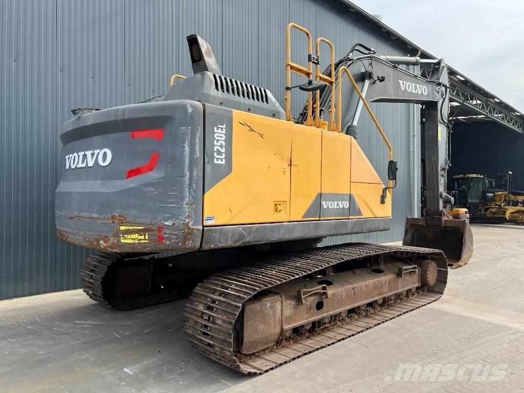 Volvo EC250E L Escavatori cingolati