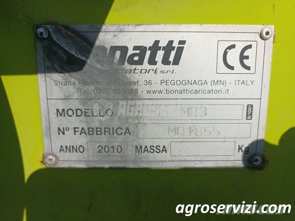 CLAAS Axos 320 Trattori