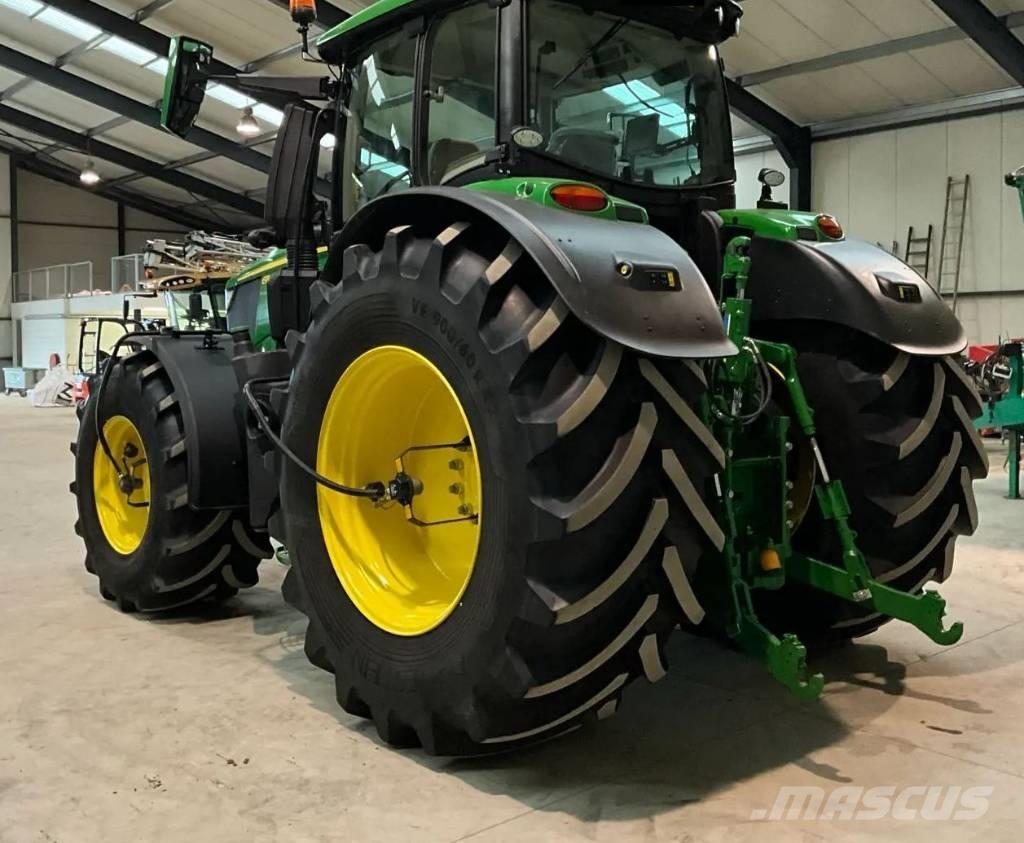 John Deere 6R 250 Trattori