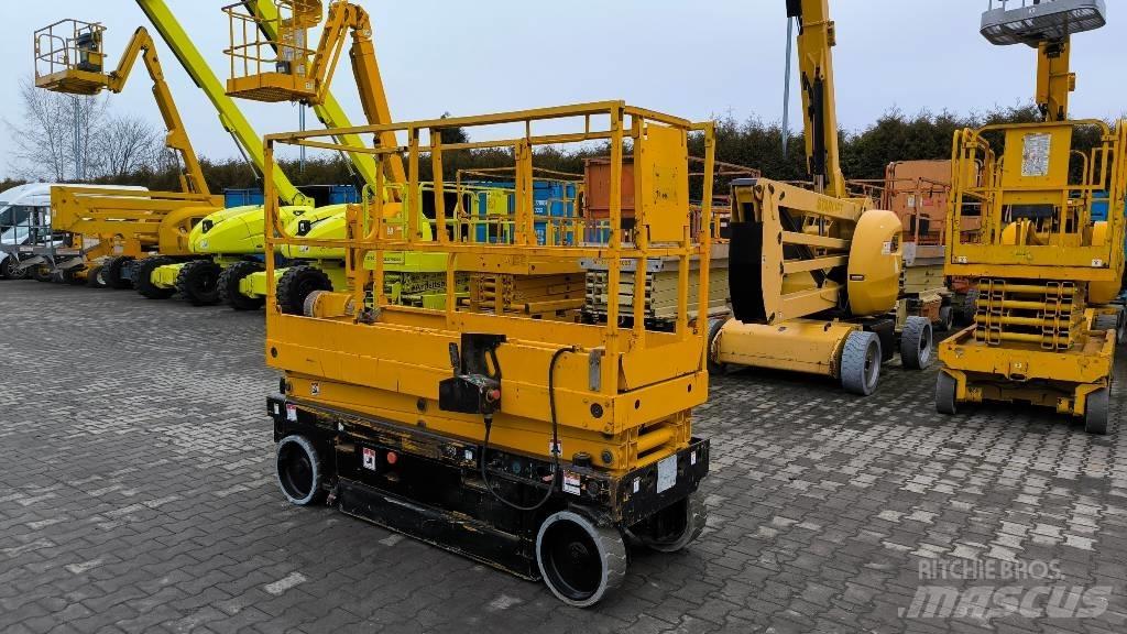 Haulotte Compact 8 Piattaforme a pantografo