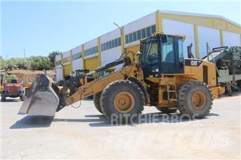 CAT 930 H Pale gommate