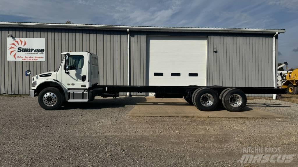 Freightliner M2 Autocabinati