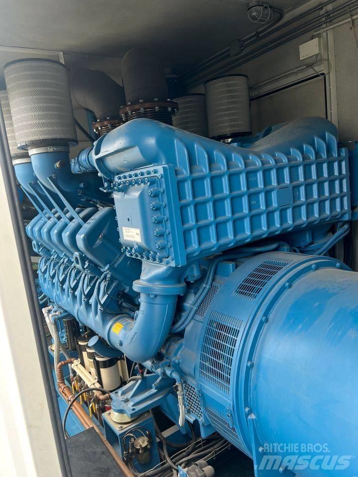 MTU 1800 KVA Generatori diesel
