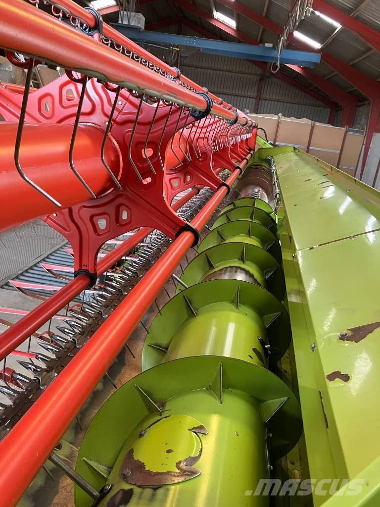 CLAAS 650 Mietitrebbiatrici