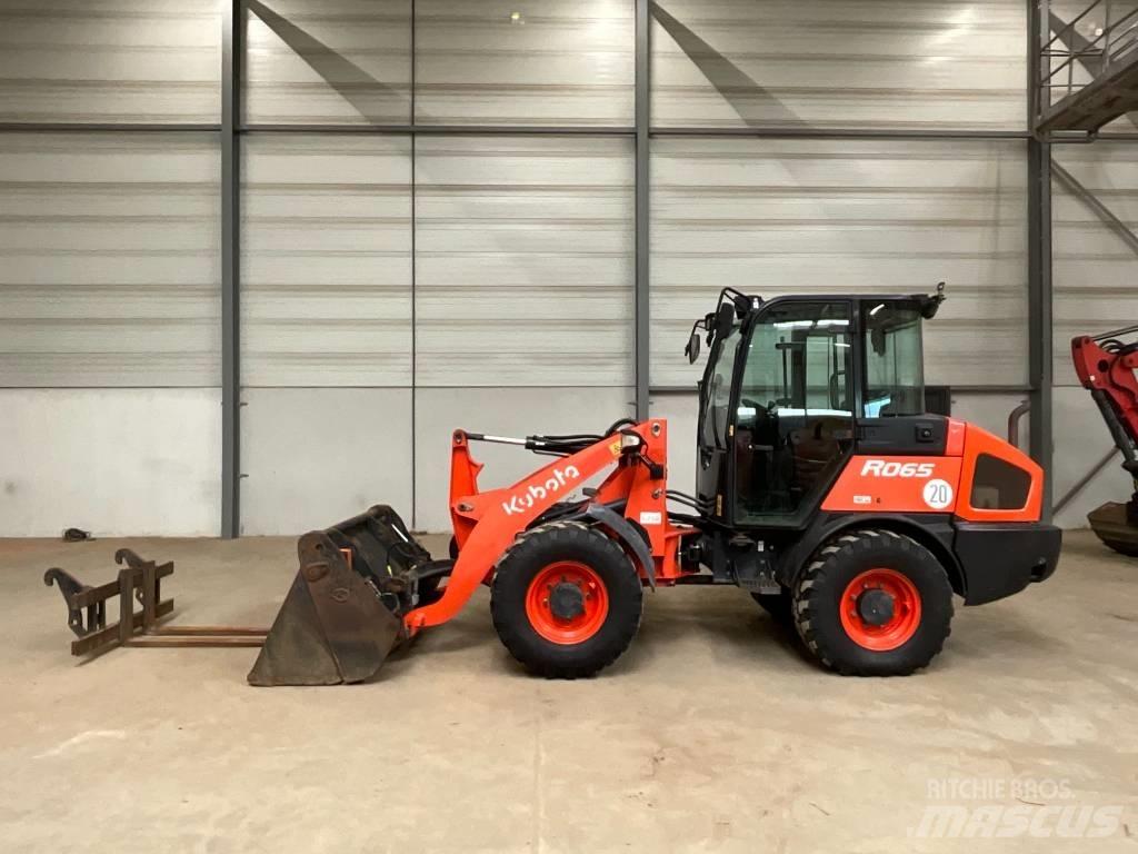 Kubota R 065 Pale gommate
