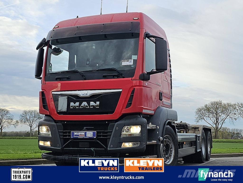 MAN 26.440 TGS Camion con gancio di sollevamento