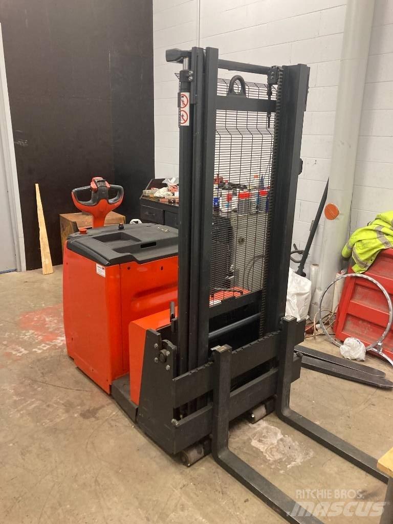 Linde L12AC Transpallet uomo a terra