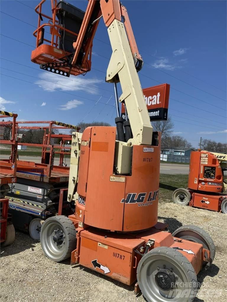 JLG E300AJP Piattaforme a braccio articolato