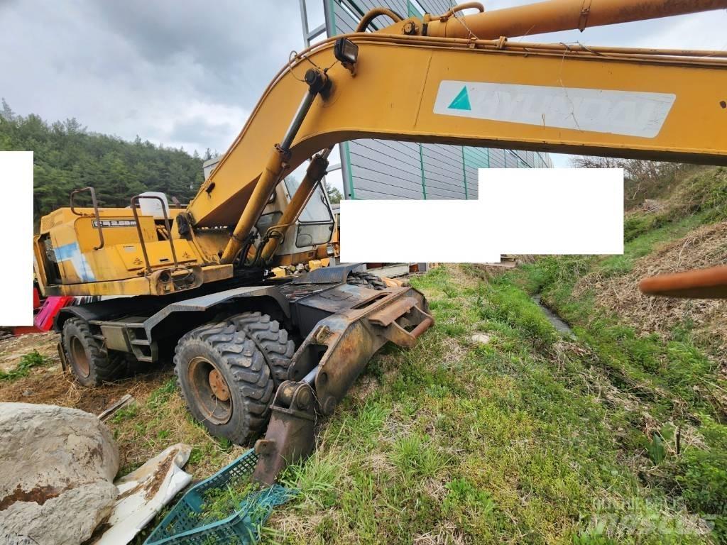 Hyundai ROBEX 2000W Escavatori gommati