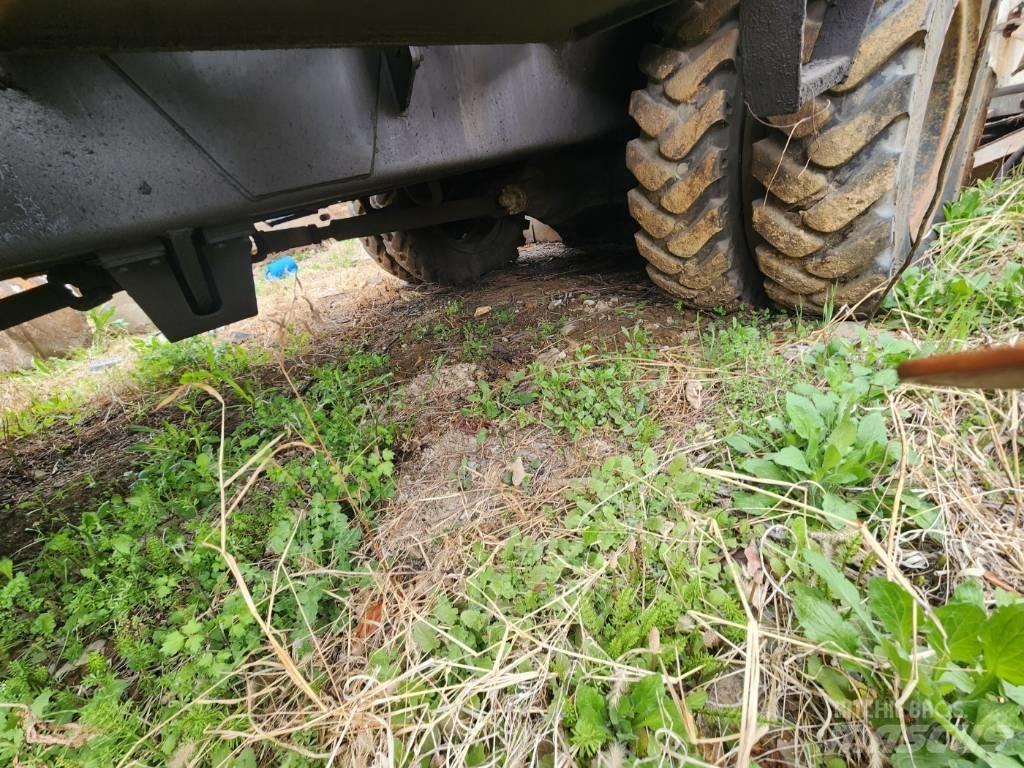 Hyundai ROBEX 2000W Escavatori gommati