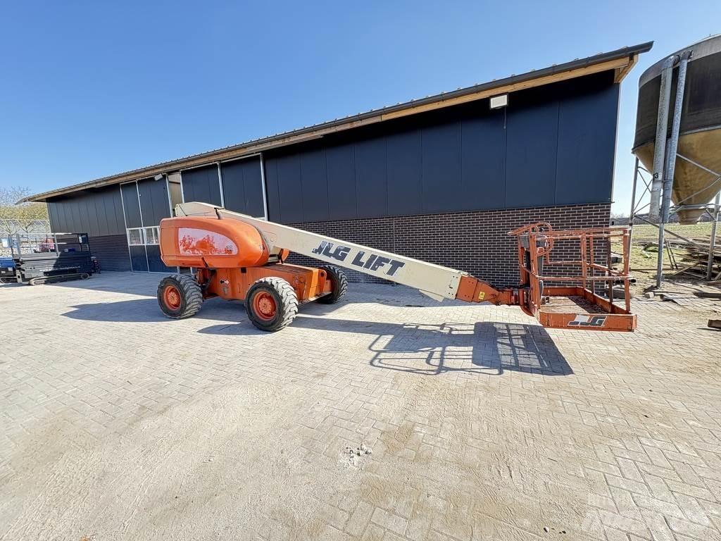 JLG 600s Piattaforme a braccio telescopico