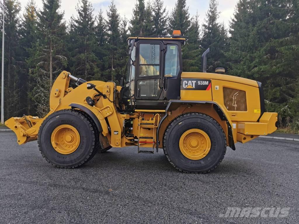 CAT 938M Pale gommate