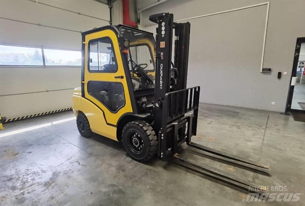 EP CPCD25T8 Carrelli elevatori diesel
